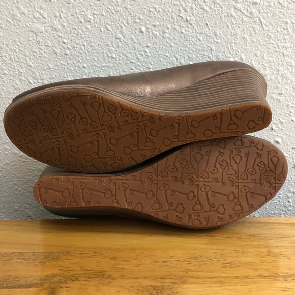 Fossil Open Toe Wedge Heel Bronze Size 11 (runs small fits Women’s size 10) - Picture 12 of 13
